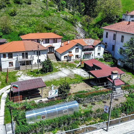 комплекс петлето Holiday home